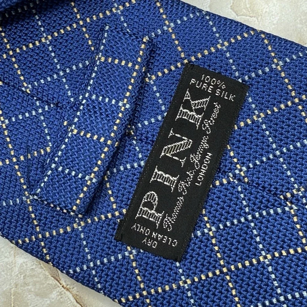 Pink Thomas Mens Silk Tie Blue Print 3 3/4